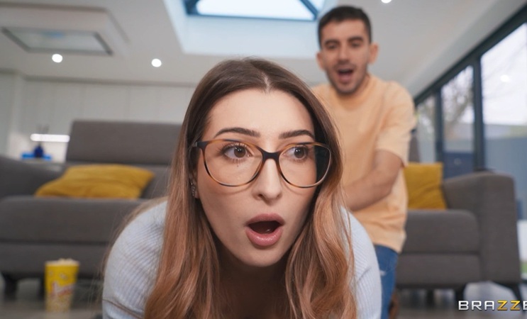 [Brazzers] Im Trying To Watch The Game – Shinratensei98