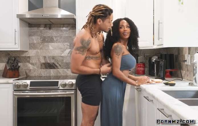 RKPrime – Sarai Minx – Her Daily Spread